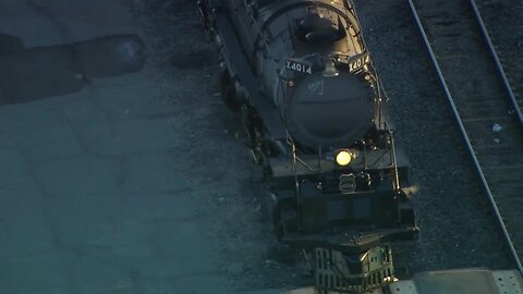 Big Boy locomotive stops in Vegas