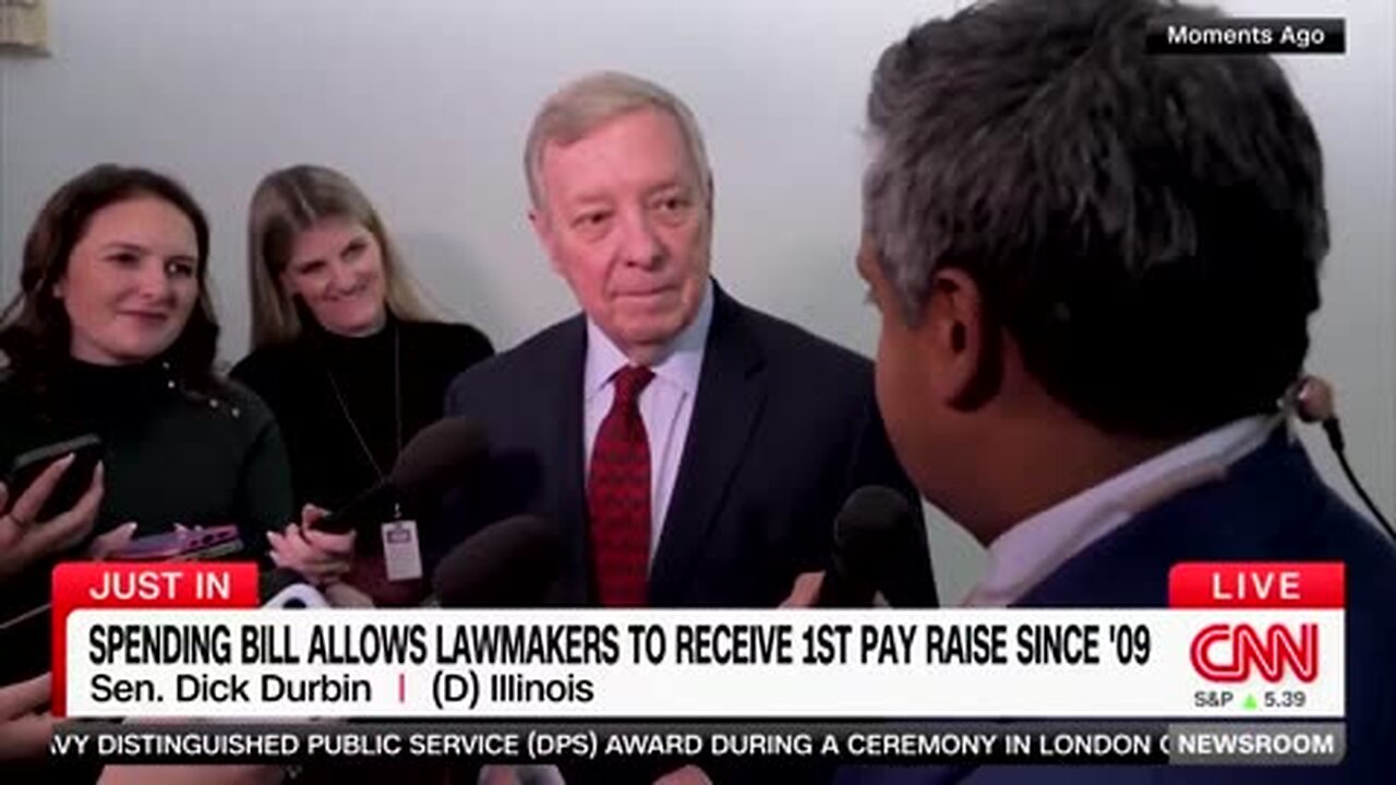 Democrat Senator, CNN Reporter Get Into Heated Confrontation: &apos;Turning On Each Other&apos;