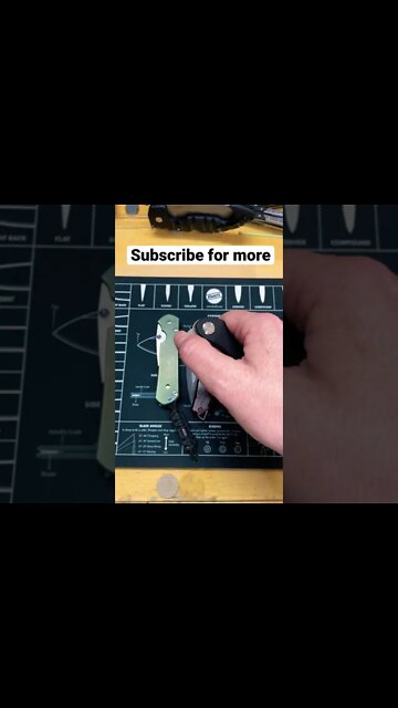 Knife opening methods lets take a quick look #Shorts #Knives #KnifeLife #Knowledge