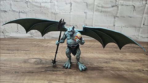 Den Knight Collectibles Episode 88: NECA Gargoyles Broadway figure (Unboxing and Review)