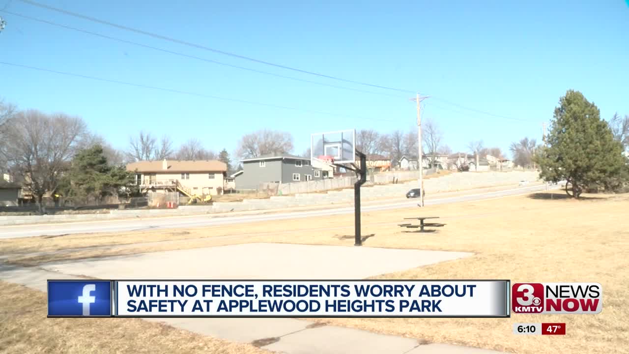 With no fence, residents worry about children's safety at Applewood Heights Park