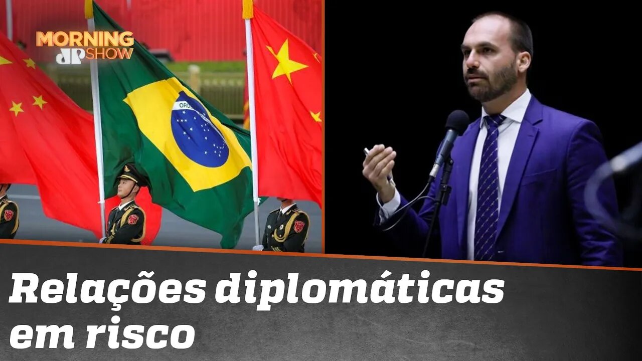 Embaixada da China repudia fala de Eduardo Bolsonaro