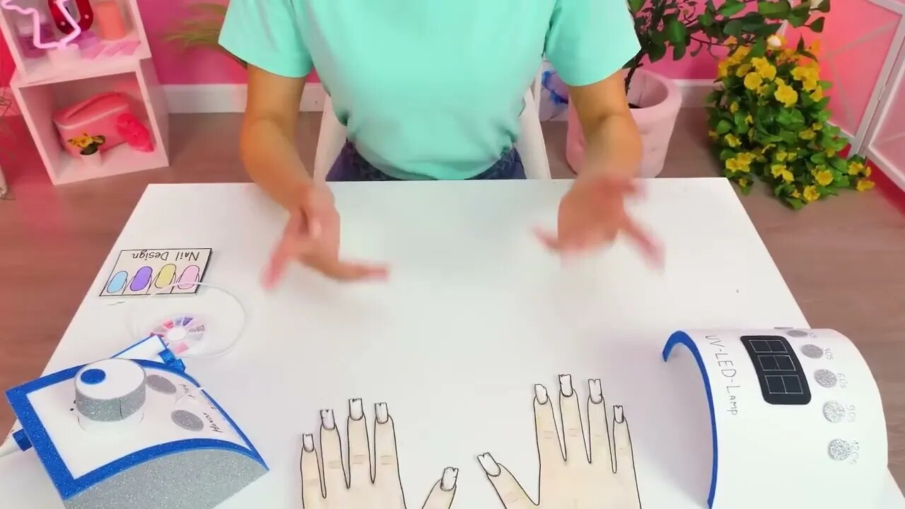 How To Make Jaw-Dropping Paper Manicure