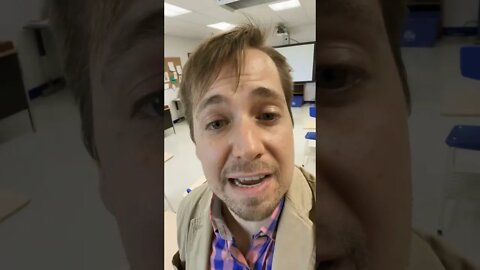 Why I Keep a RUSSIAN 🇷🇺 Flag in My AMERICAN 🇺🇸 Classroom!