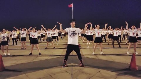 广场舞《草原上的哥哥》动作简单好看易学【順能炫舞團】