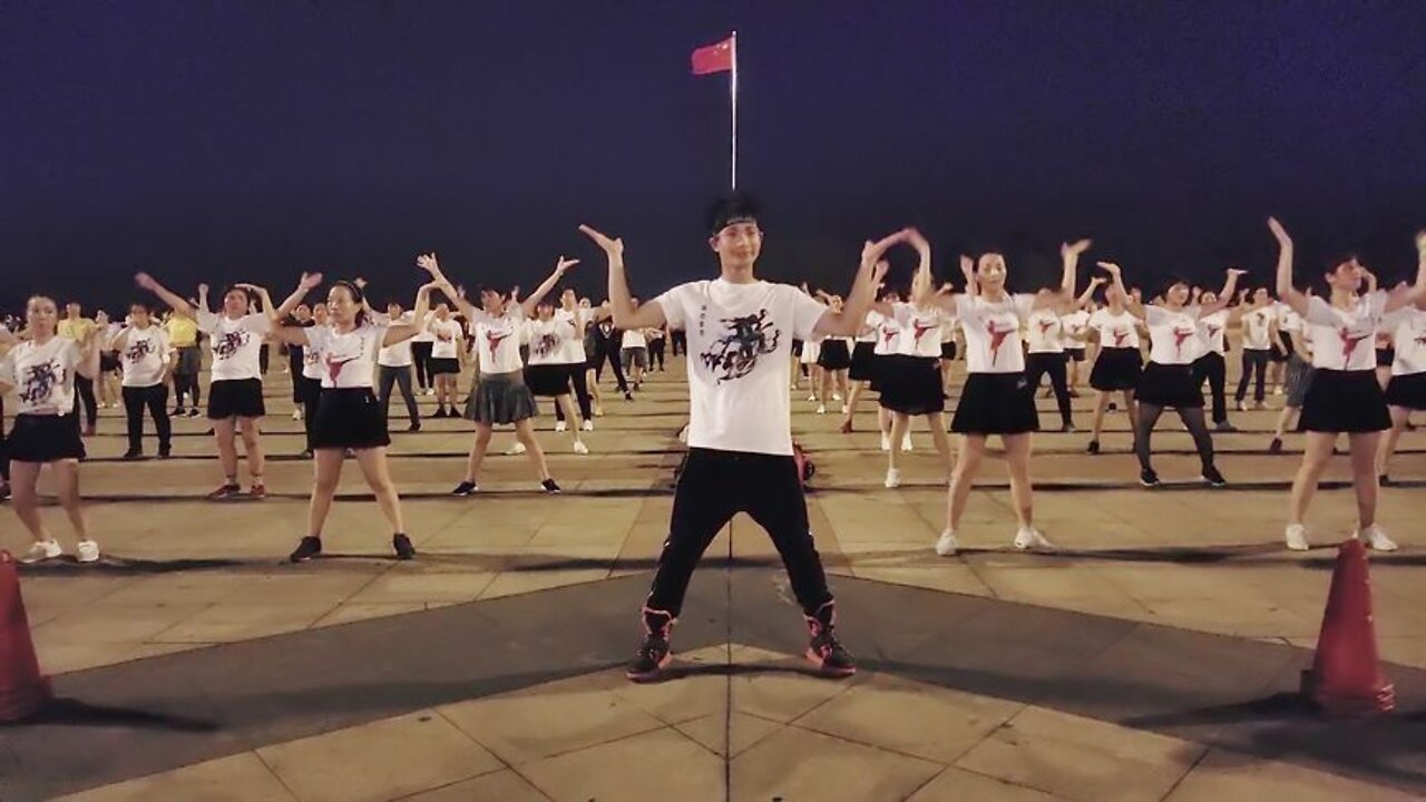 广场舞《草原上的哥哥》动作简单好看易学【順能炫舞團】