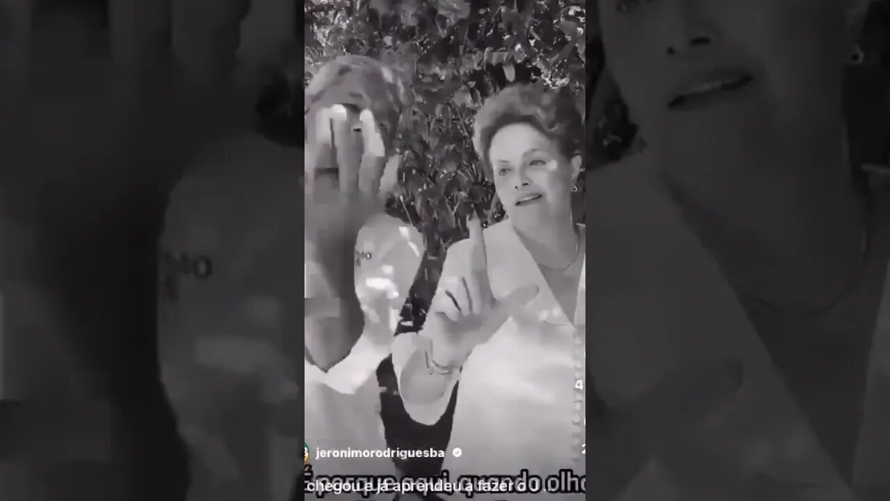 Dilma recebe aula para fazer o L