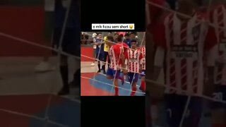 COMO ACONTECEU ISSO COM ELE ? #memes #viral #rir #comedia #shorts