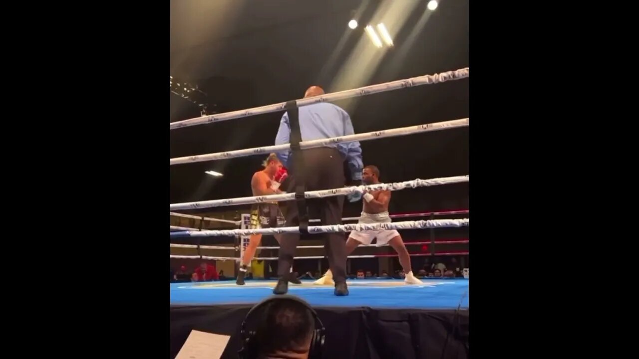 Britton “Great Britt” Norwood's KO's Nicolas "Bam Bam" Masseroni (better view)