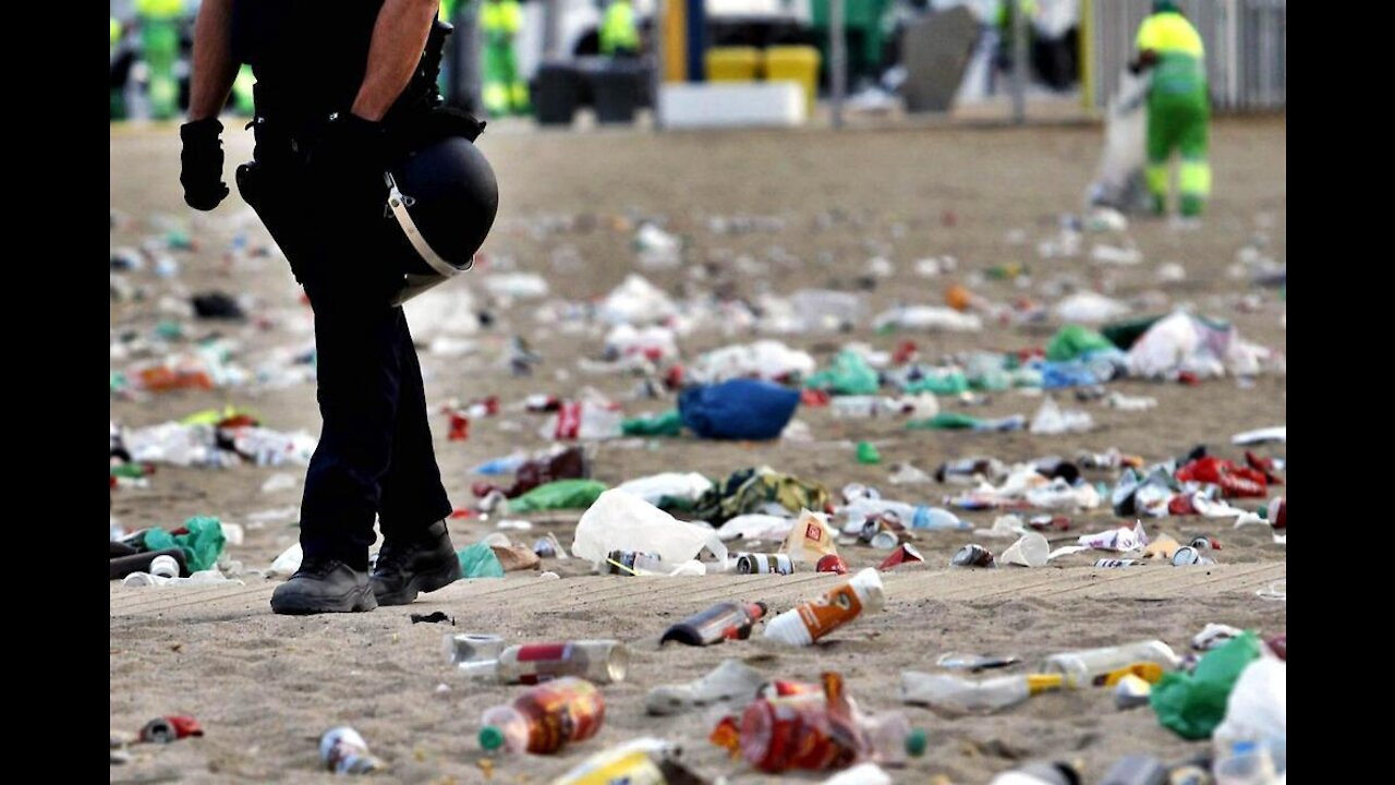 Botellones en playas de Barcelona (Cataluña) se salda con detenidos, heridos y actos vandálicos