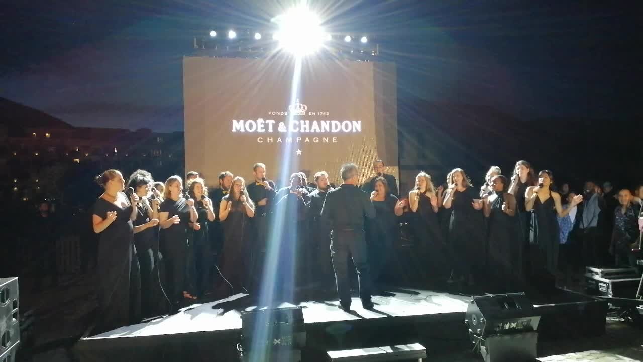 SOUTH AFRICA - Cape Town - Moët Golden Tree Lighting Ceremony (Video) (2iL)