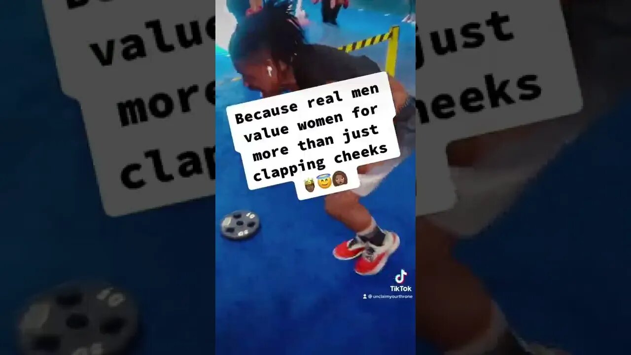 Let’s normalize cuddling without wanting to beat 👑