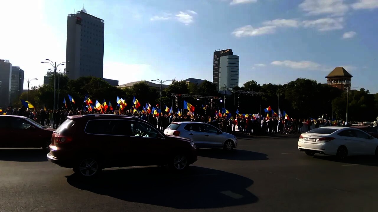 A început protestul din Piața Victoriei
