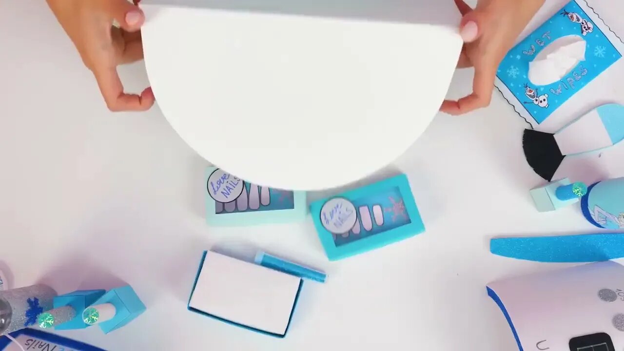 How To Make Jaw-Dropping Paper Manicure