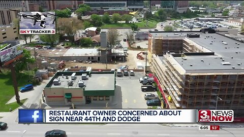 King Kong Sign Fight