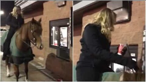 Mulher a cavalo para em drive-thru