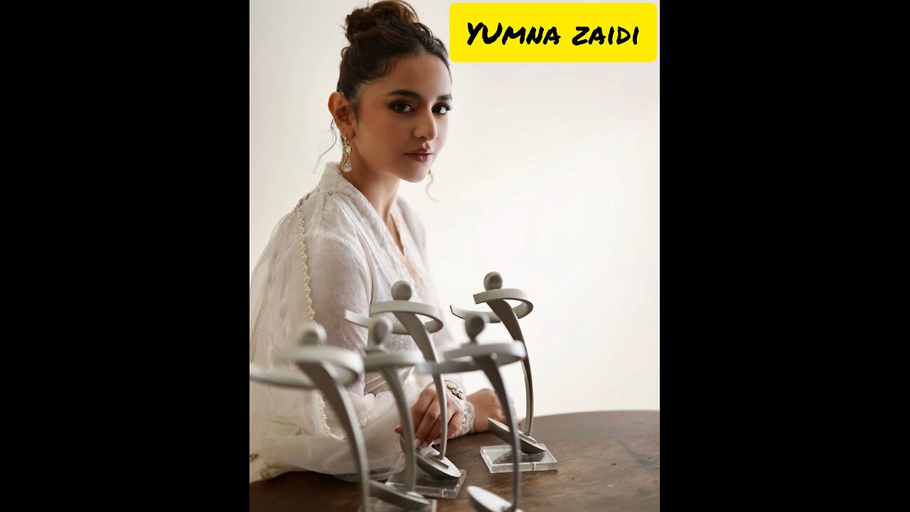 Yumna zaidi lux style award