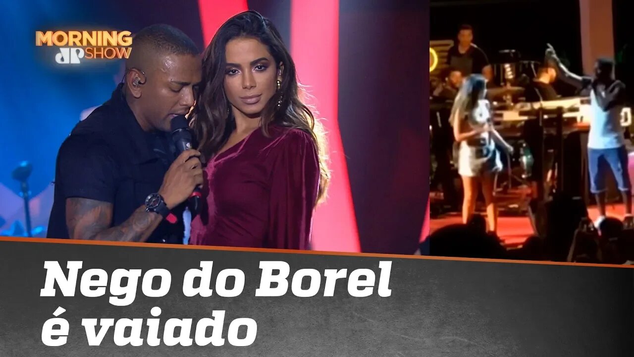 Nego do Borel toma vaia e Anitta sai em defesa dele