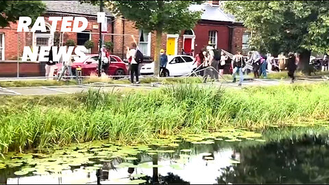 Activists Tear Down Grand Canal Fencing to Allow Migrant Camps