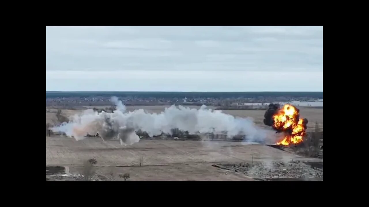 ★★★ Russian Hind downed by Ukrainian MANPAD