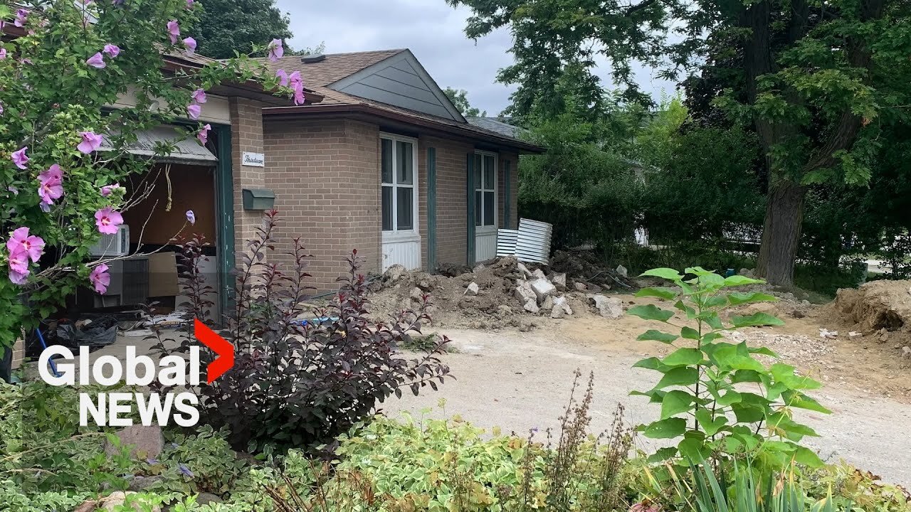 Ontario home renovation has neighbour feeling like a “prisoner” in her house