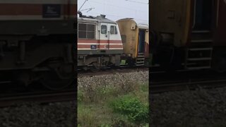 race between two Train 🚆🚃 #travelvlog #train #wap7 #shorts#running #railway #junction #delhi #katra
