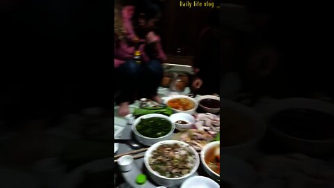 meal of beautiful sisters