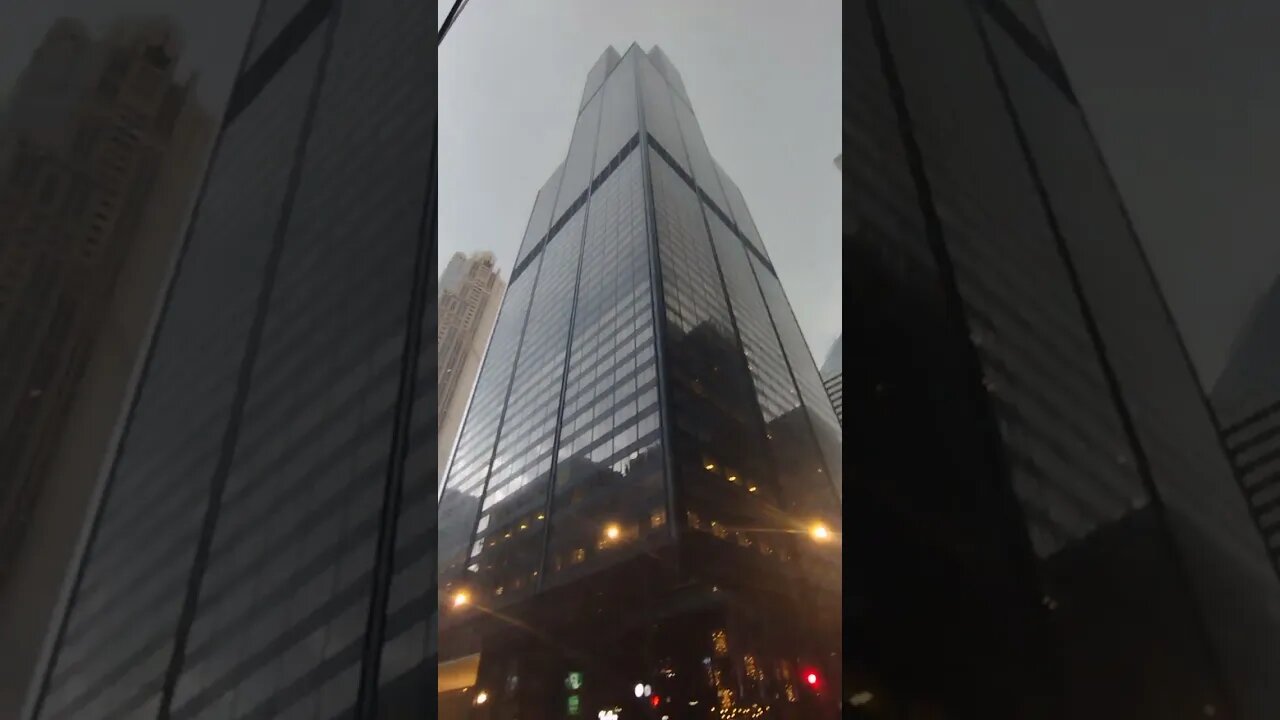 July 12 2023, Tornado Warnings Sounding Off by Willis Tower, Chicago, ILL, USA #RongTurnTV