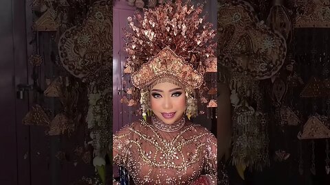 WOW ! Cantiknya Pengantin adat Palembang ini dengan Gaun dan SUNTING PALEMBANG #shorts #short