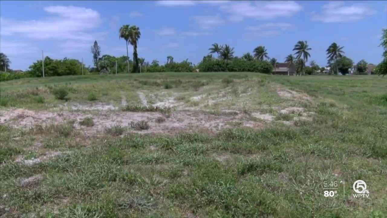 Controversy grows over plan to turn Boca Raton Country Club into public course