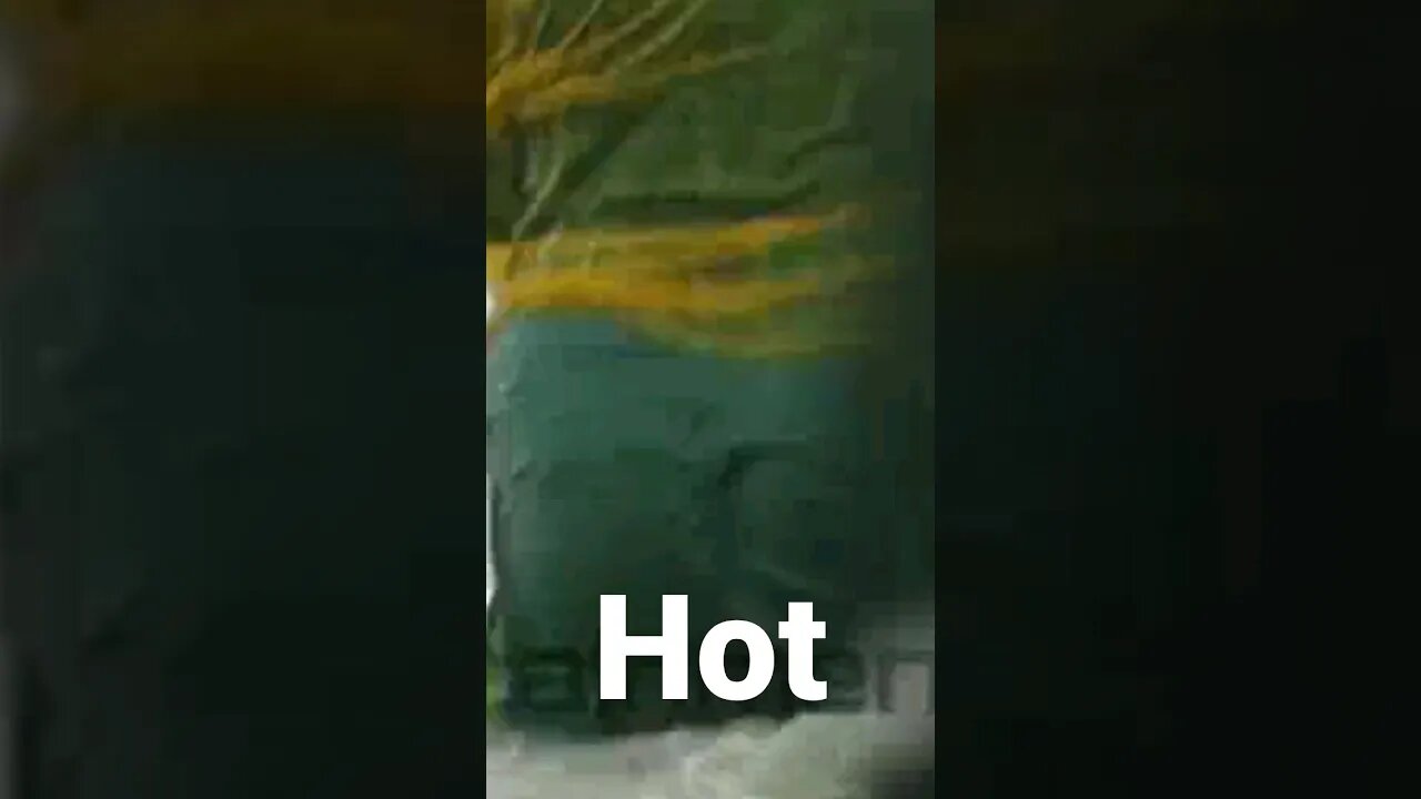 Hot bath l Bhabhi bath l hot bhabhi l #ytshorts #viral #hot #bhabhi #aunty #shorts