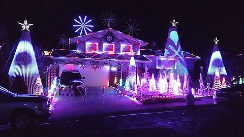 Friday Night Christmas Light Fight Week 3 12/16/2022