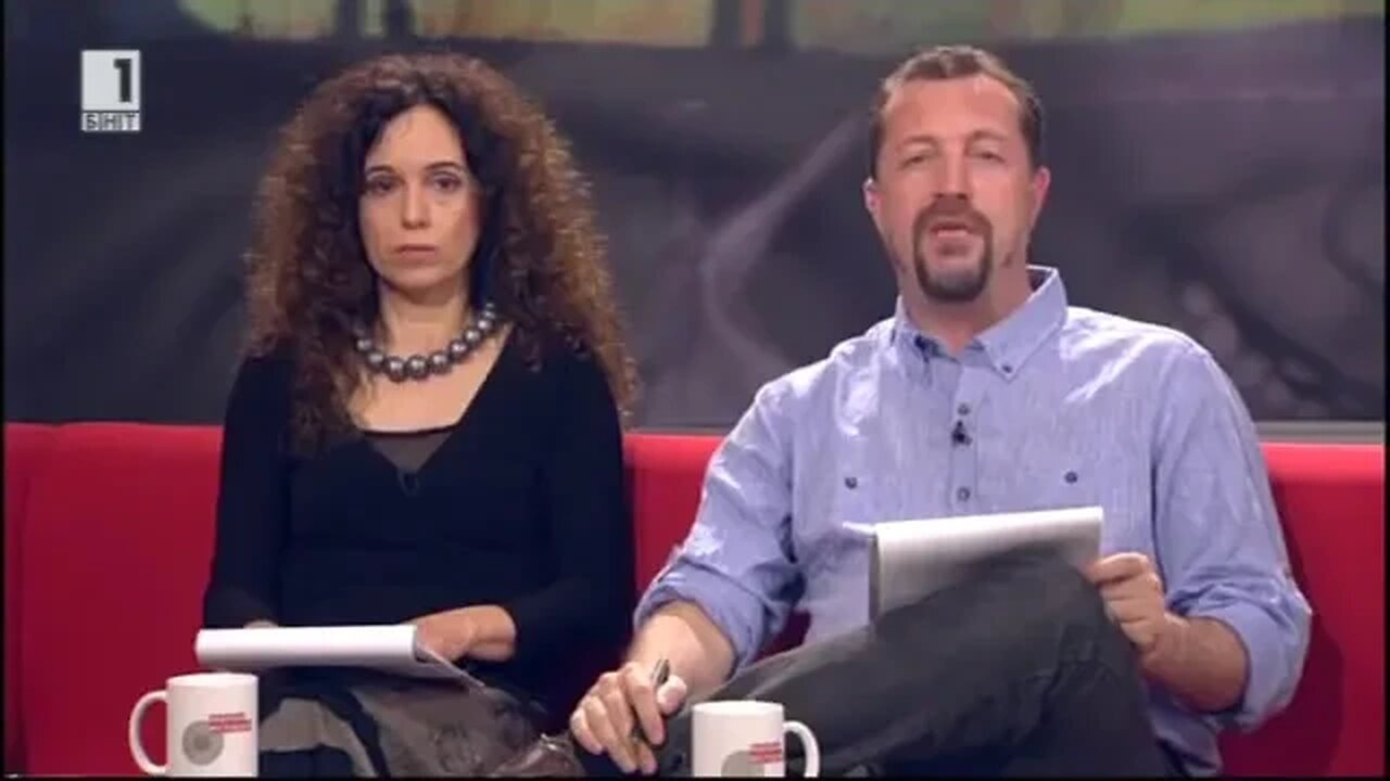 Защо деца, взети от държавни служители направо