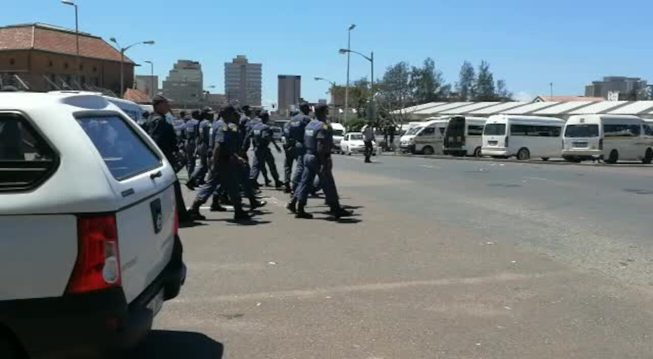 DUT students hand over memorandum at city hall following peaceful march (ZCB)