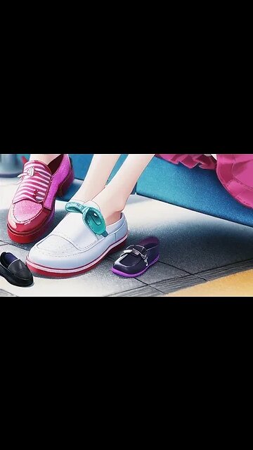 Errors in COMEDY...Focus on the pink Sandals