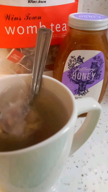 🍵 Womb Tea & Honey