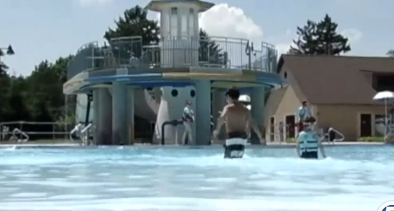 Community fighting to save swimming pool
