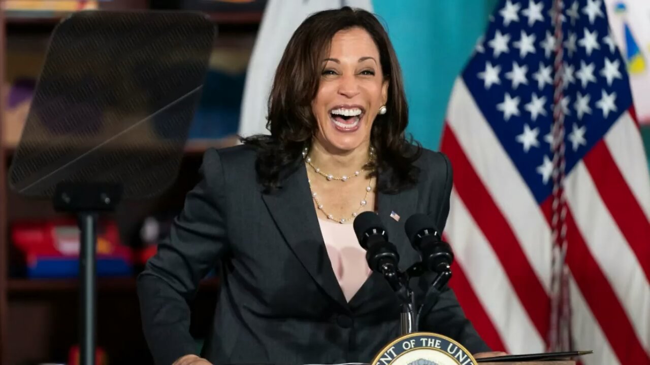 How Kamala is being propped up by social media