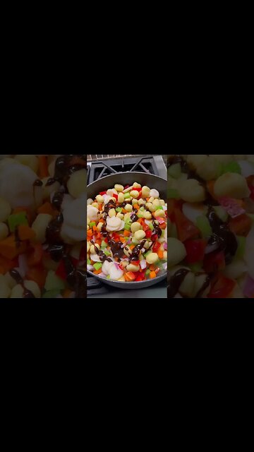 Check this out. Here is a dual meal for vegans and meat eaters both. ￼#foodshorts