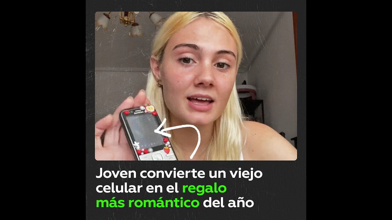 Joven regala celular antiguo y sorprende a su novia con un gesto inolvidable