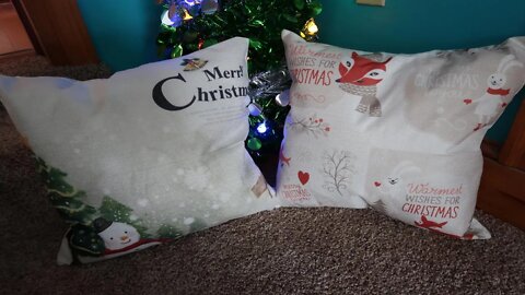 Hoomall Christmas Pillow Covers 18x18 Set of 6-Cartoon Decorative Christmas Throw Pillow Covers
