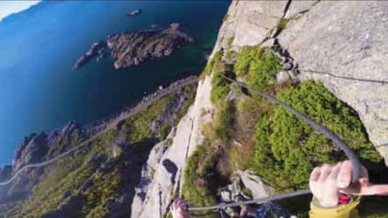 Una strada vertiginosa in Norvegia!