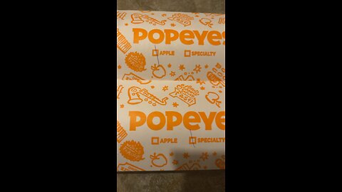 Popeyes Apple pie&Strawberry Cheesecake pie