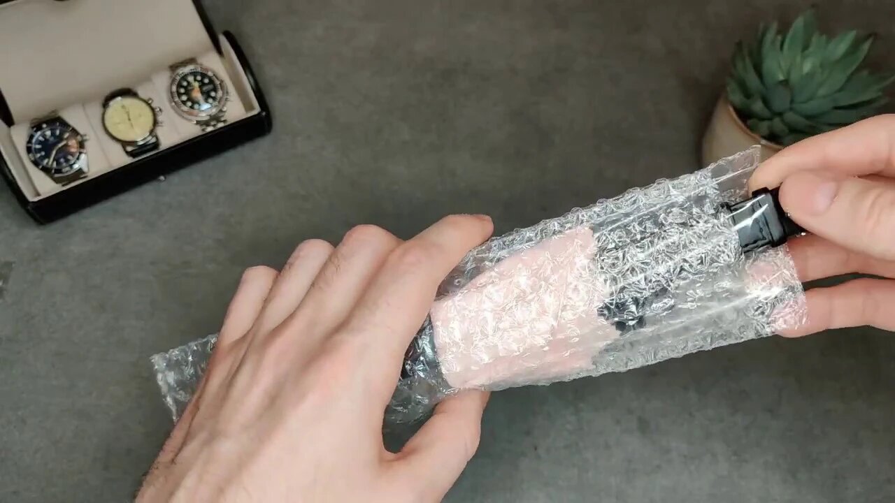 Onola Quartz £10 Watch Challenge (Quick Look) #HWR