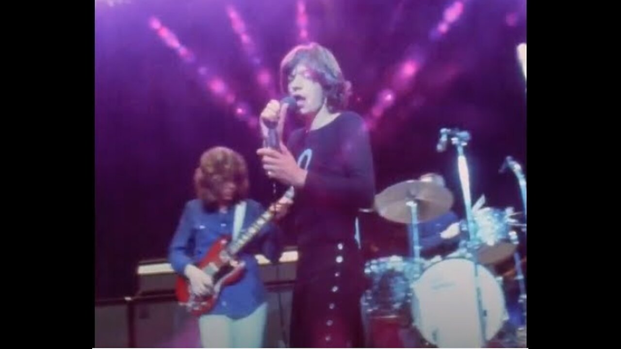 The Rolling Stones - Honky Tonk Women - New York MSG 1969 (improved stereo sound)