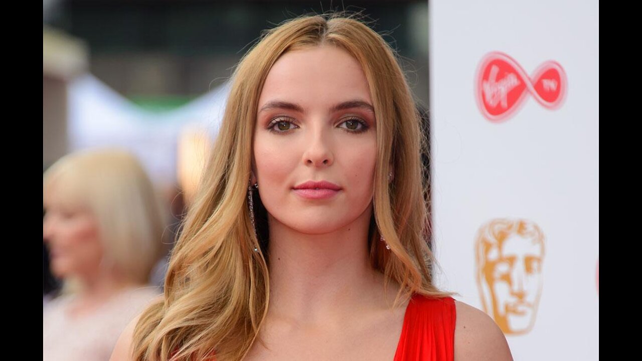 Jodie Comer has only just mastered winged eyeliner thanks to tips from make-up artist Alex Babsky