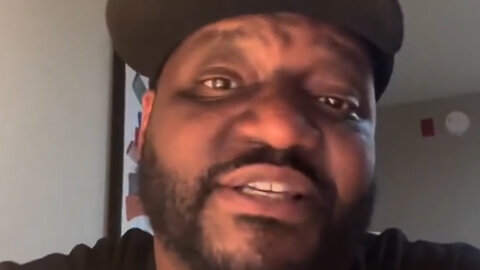 Aries Spears Says Black Women Shouldn't Wear Fake Eyelashes