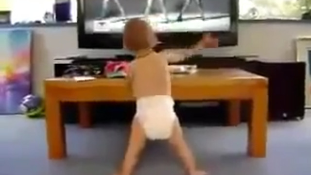 Baby Dancing To Beyonce's Single Ladies