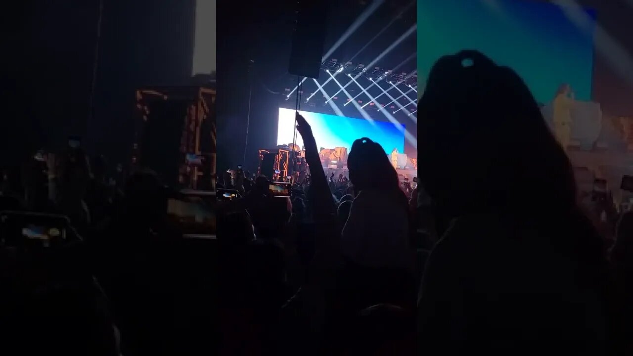 Russ - Ugly - Live in Minneapolis