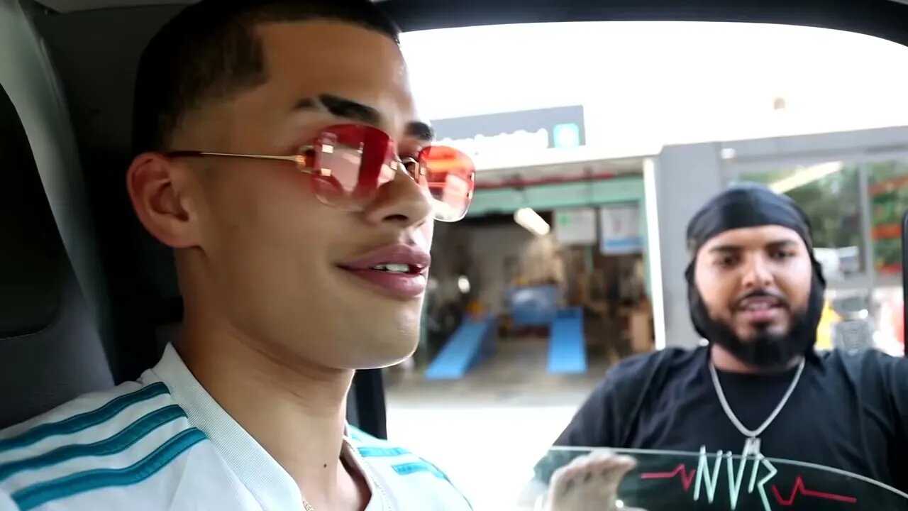 My First Time Playing Basket Ball Against AMP Davis! | SNEAKO Vlog